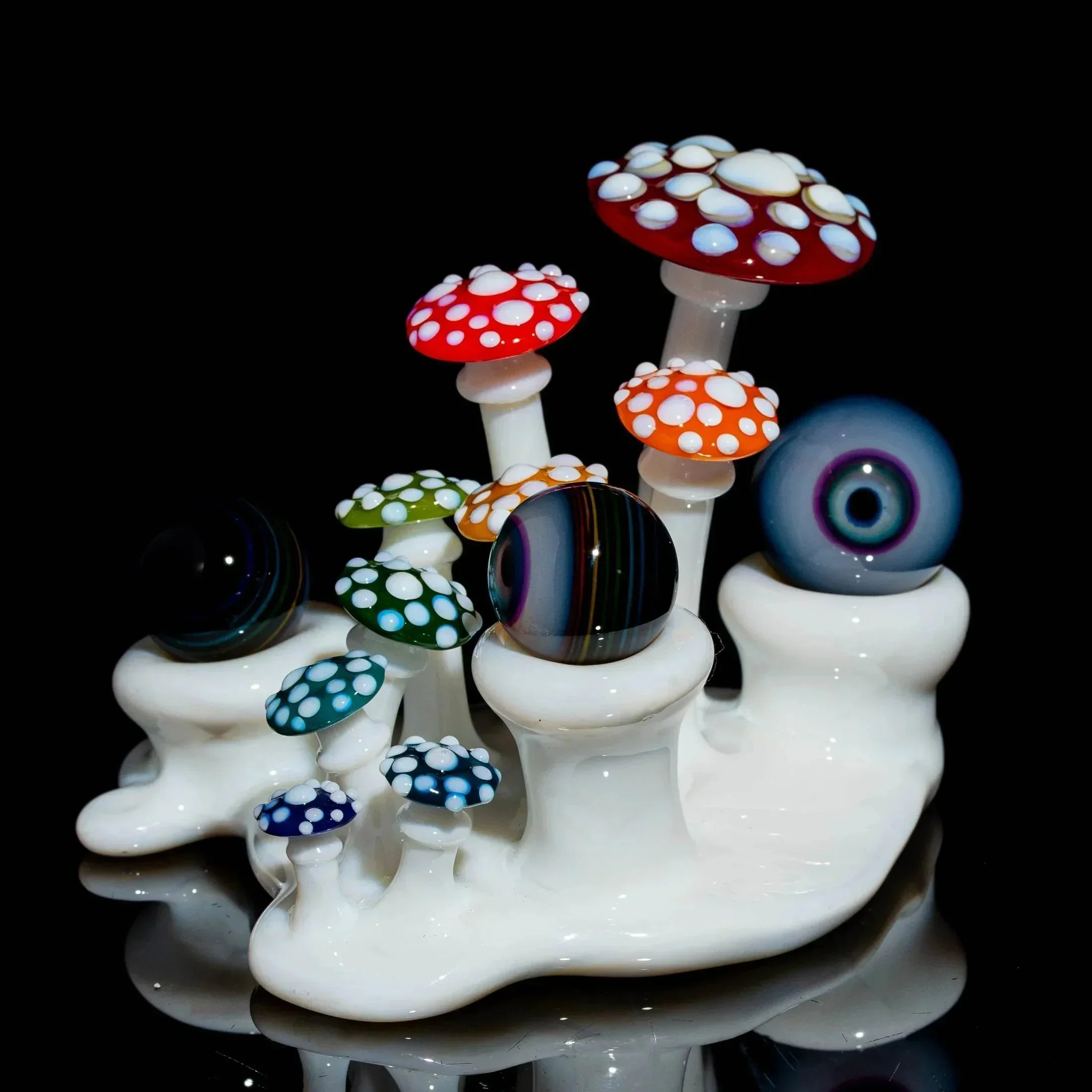 Snic Barnes - Mushroom Marble Stand - Image 2